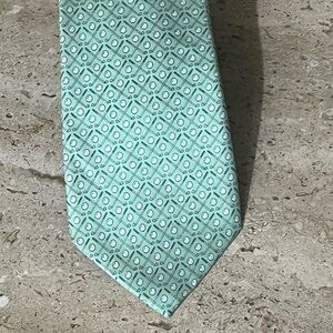 Vineyard vines green golf club tie